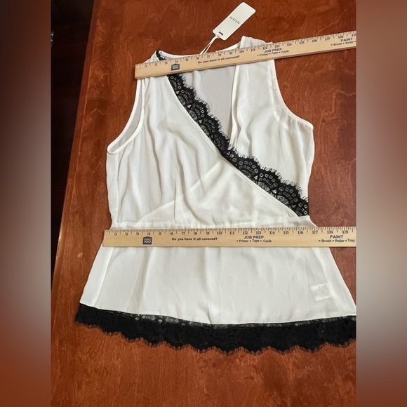 NWT Pleione Lace-trimmed Peplum Blouse Women’s Size M Surplice Neck White - Picture 13 of 16